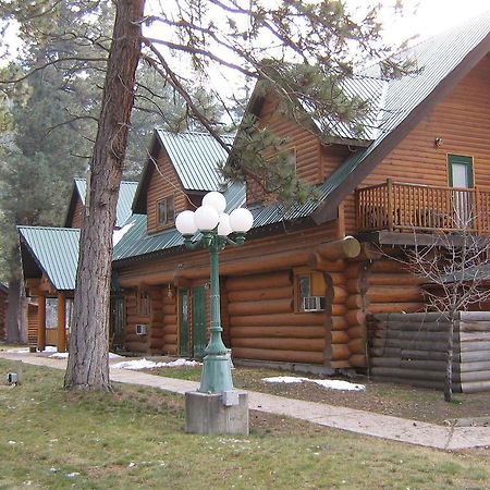 Rainbow Lake Castle Resort Princeton Exterior foto